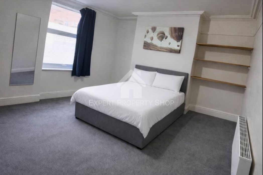 62, Grantham, Lincolnshire, NG31 6SN