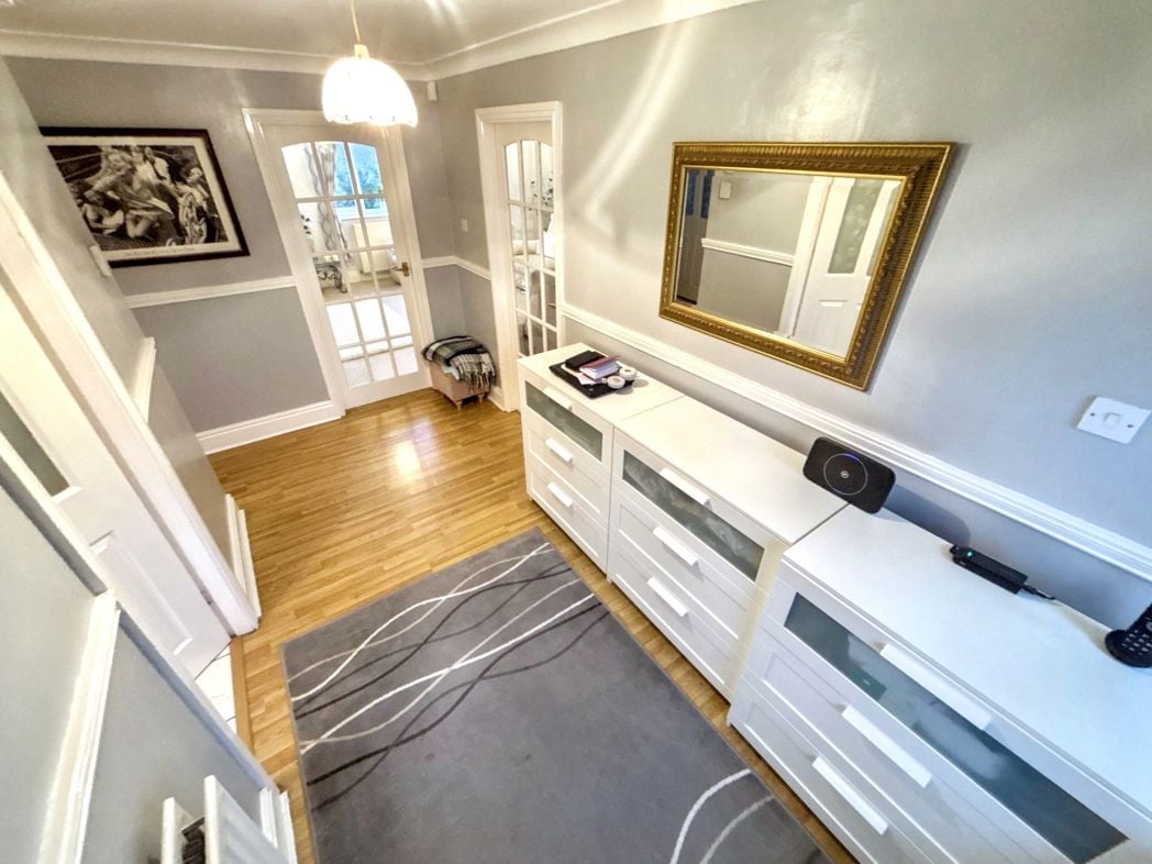 Property image 9 of 21
