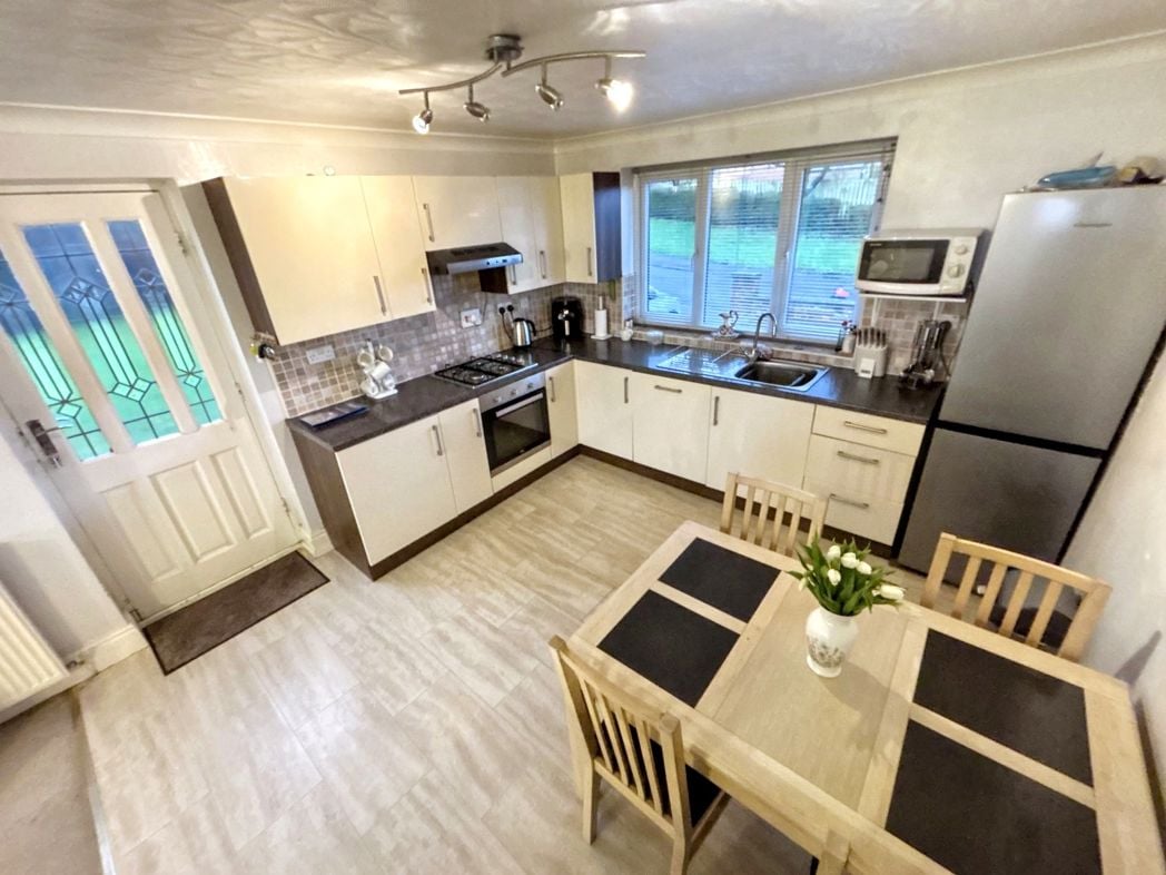 Property image 6 of 21