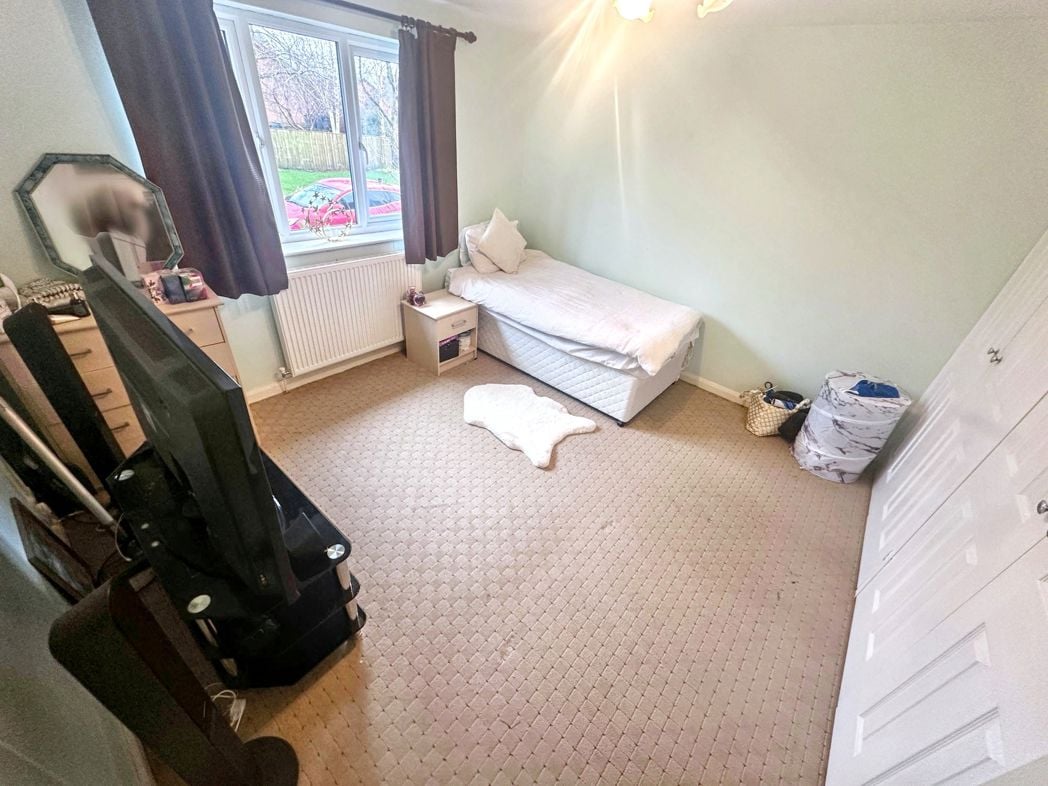Property image 14 of 21