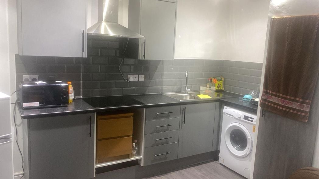 Property image 4 of 9