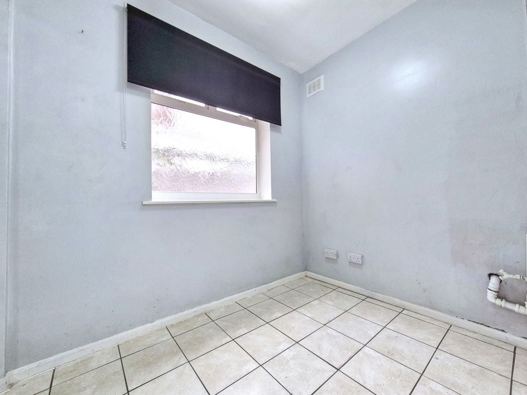 Property image 10 of 23