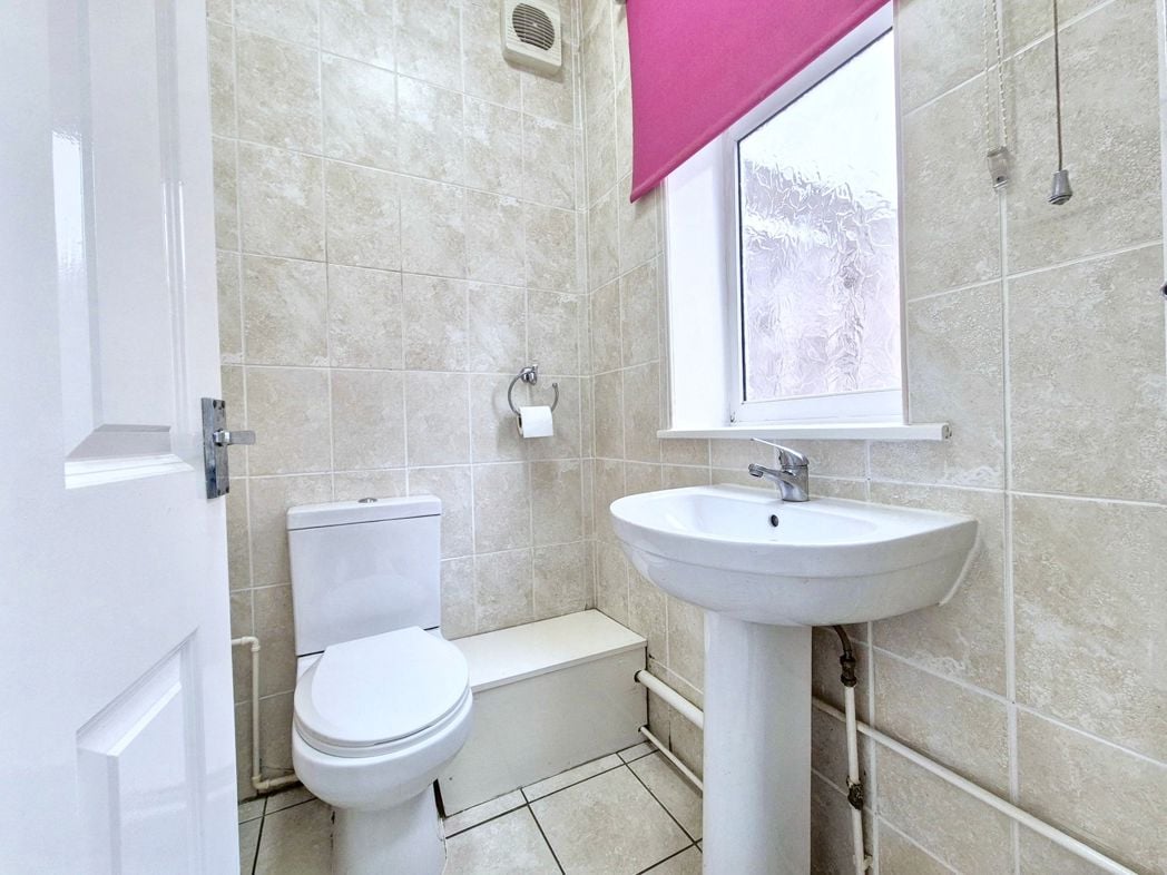 Property image 12 of 23