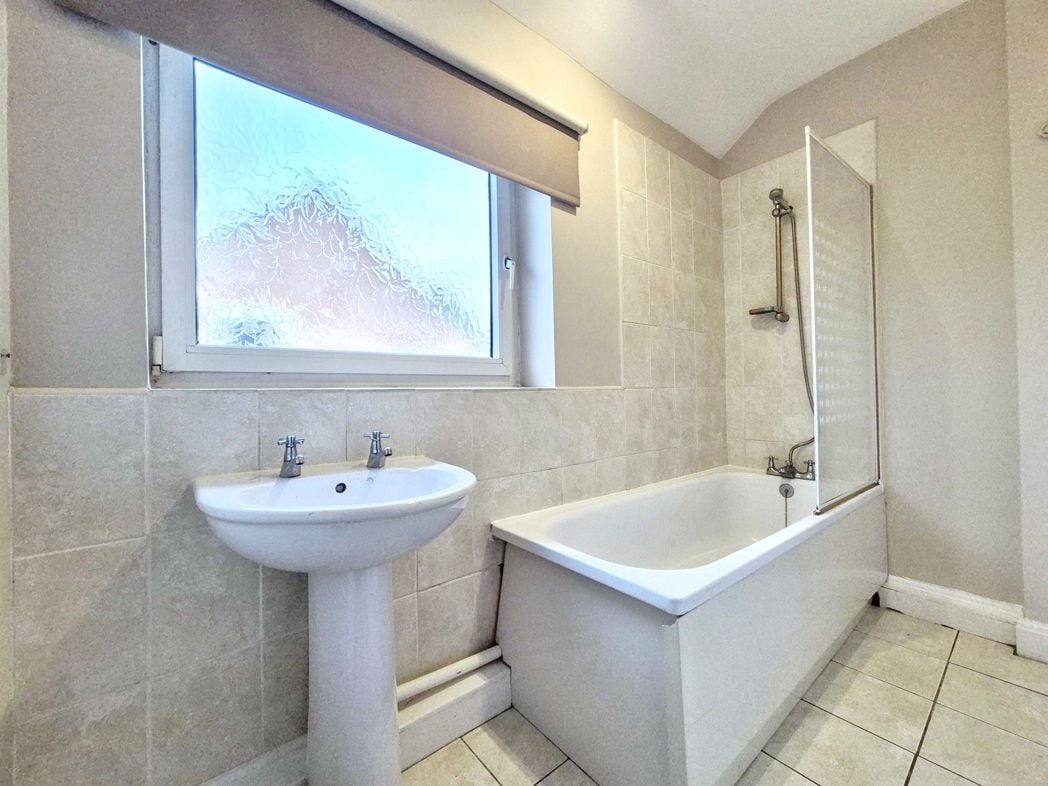 Property image 17 of 23