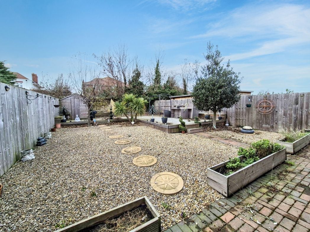 Property image 21 of 23