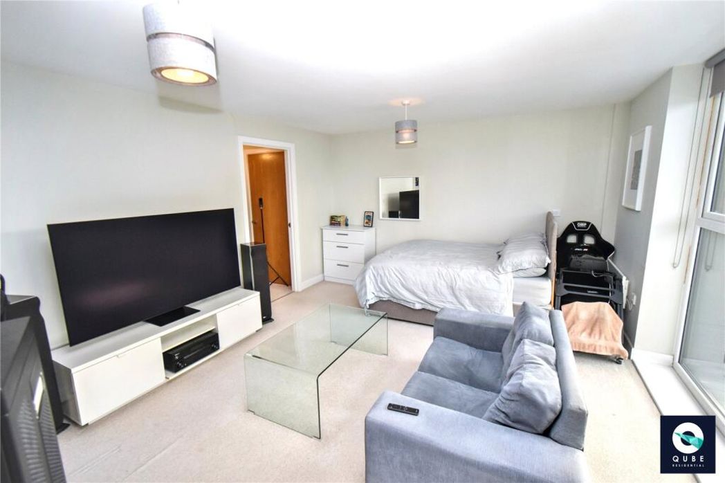 Property image 2 of 10