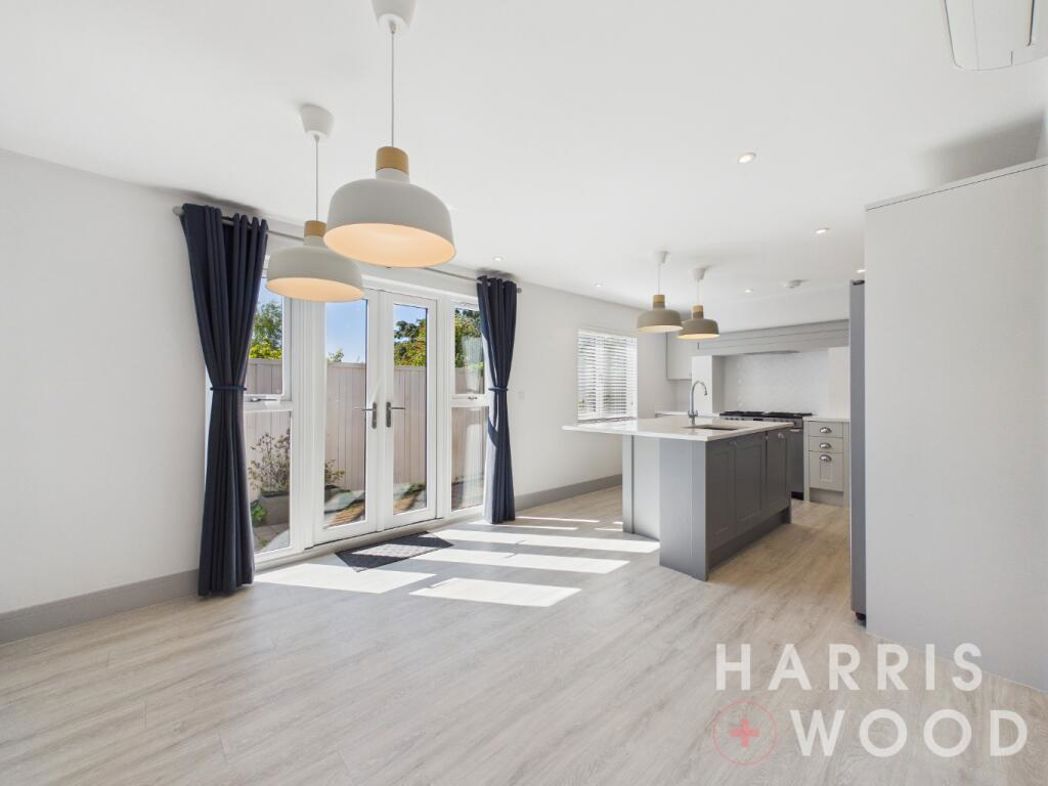 Property image 3 of 43