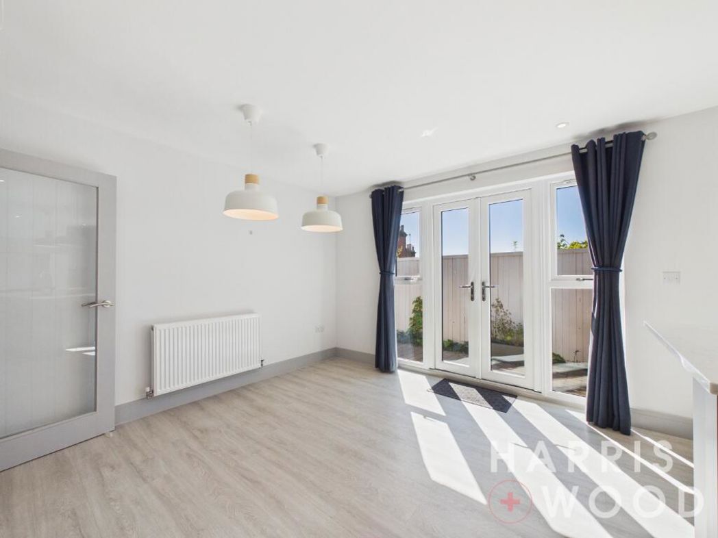 Property image 9 of 43
