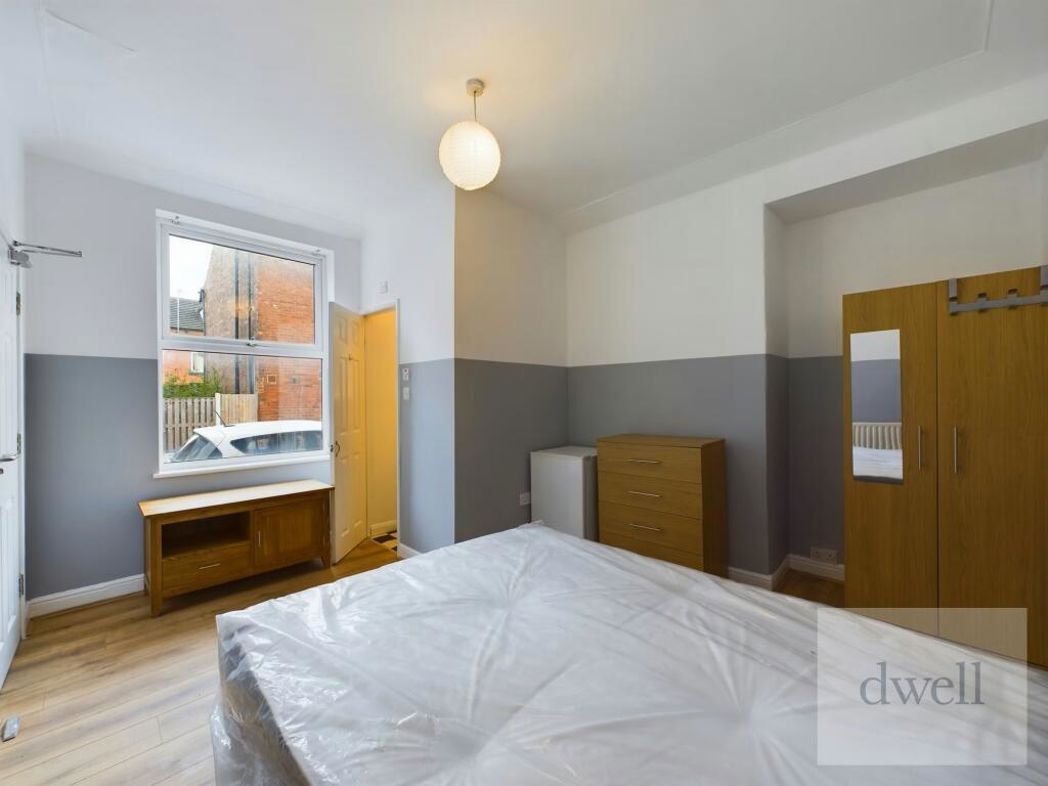 Property image 3 of 13