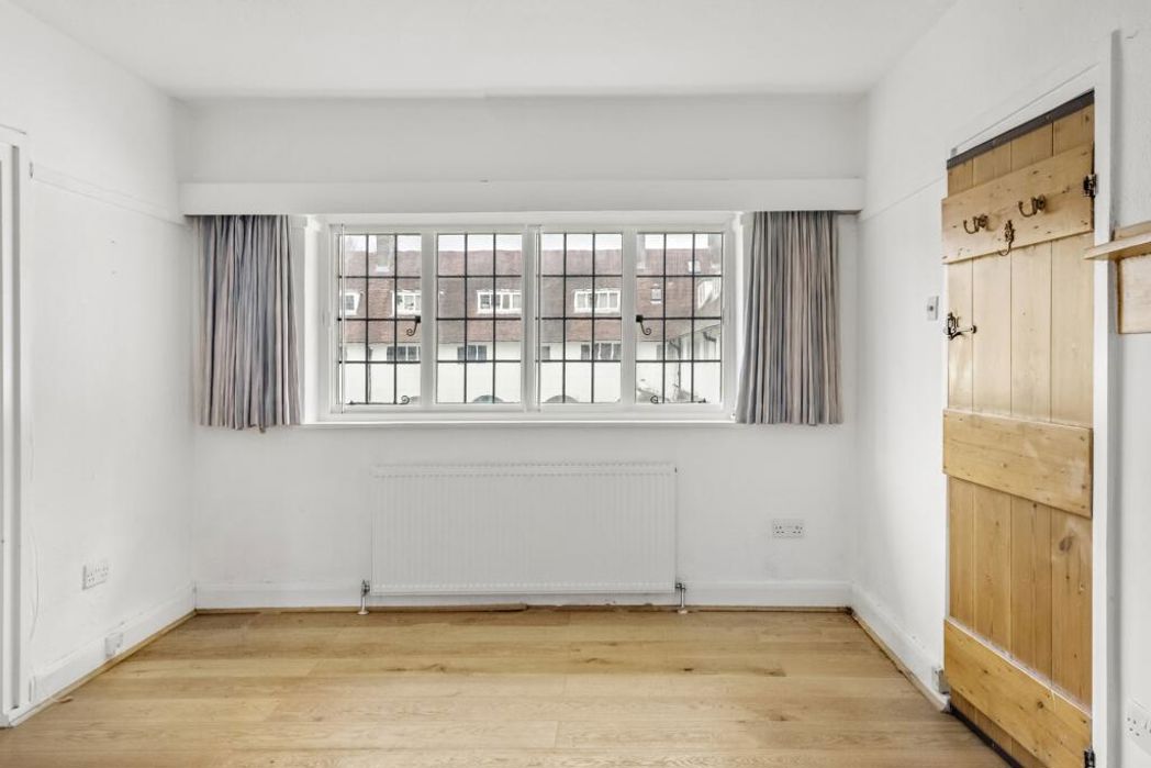Property image 2 of 22