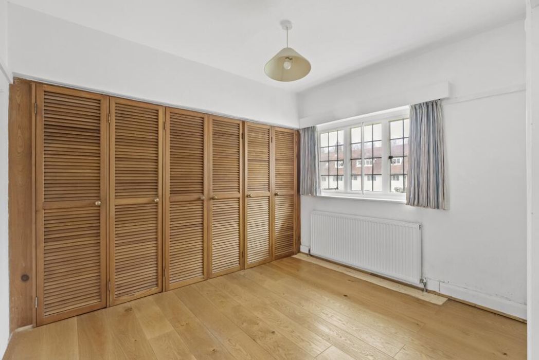 Property image 10 of 22