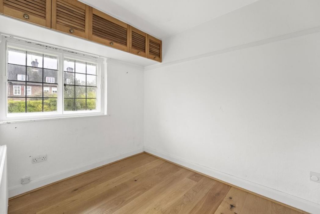 Property image 12 of 22