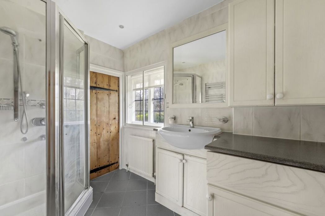 Property image 17 of 22