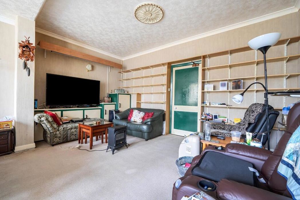 Property image 11 of 25