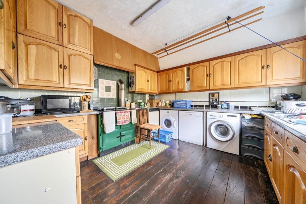 Property image 5 of 25