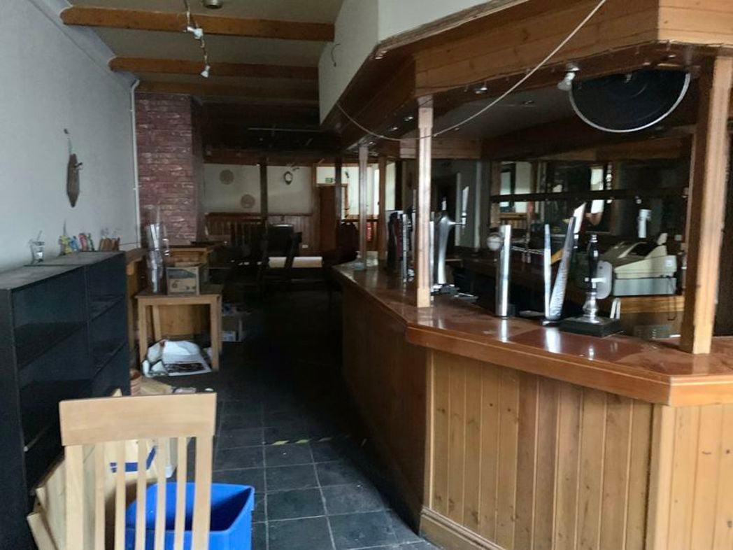 49, Neath, Neath Port Talbot, SA11 1AR