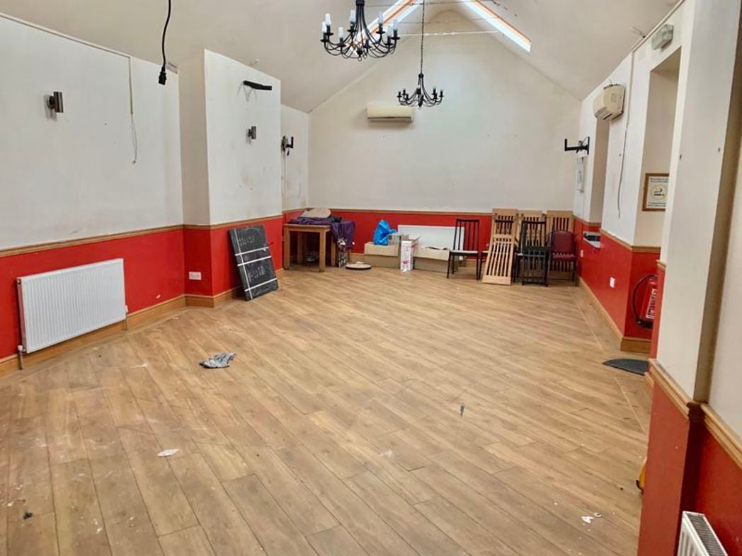 49, Neath, Neath Port Talbot, SA11 1AR