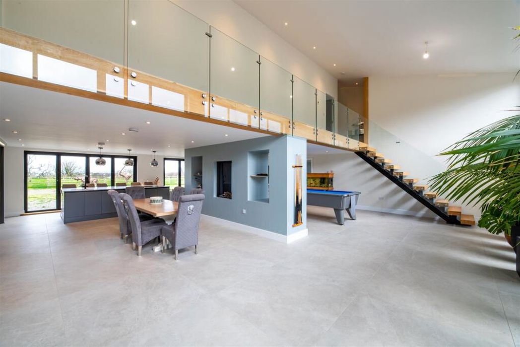 Property image 2 of 20