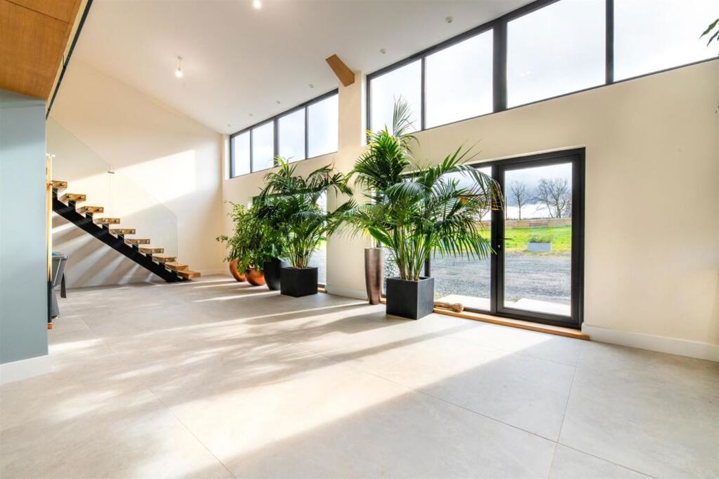 Property image 3 of 20