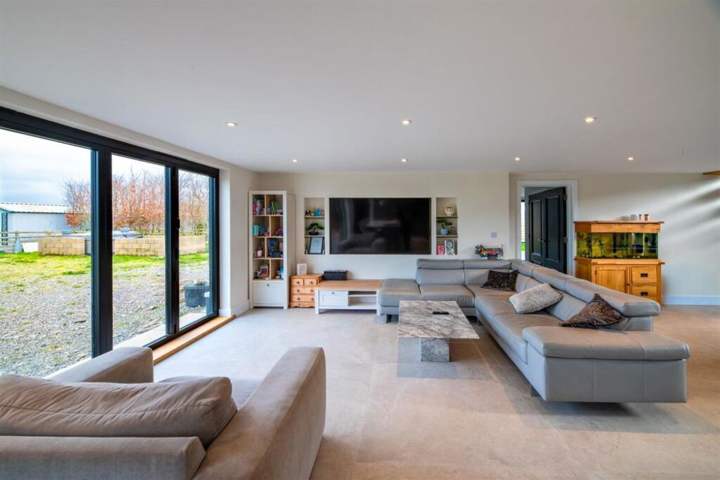 Property image 7 of 20