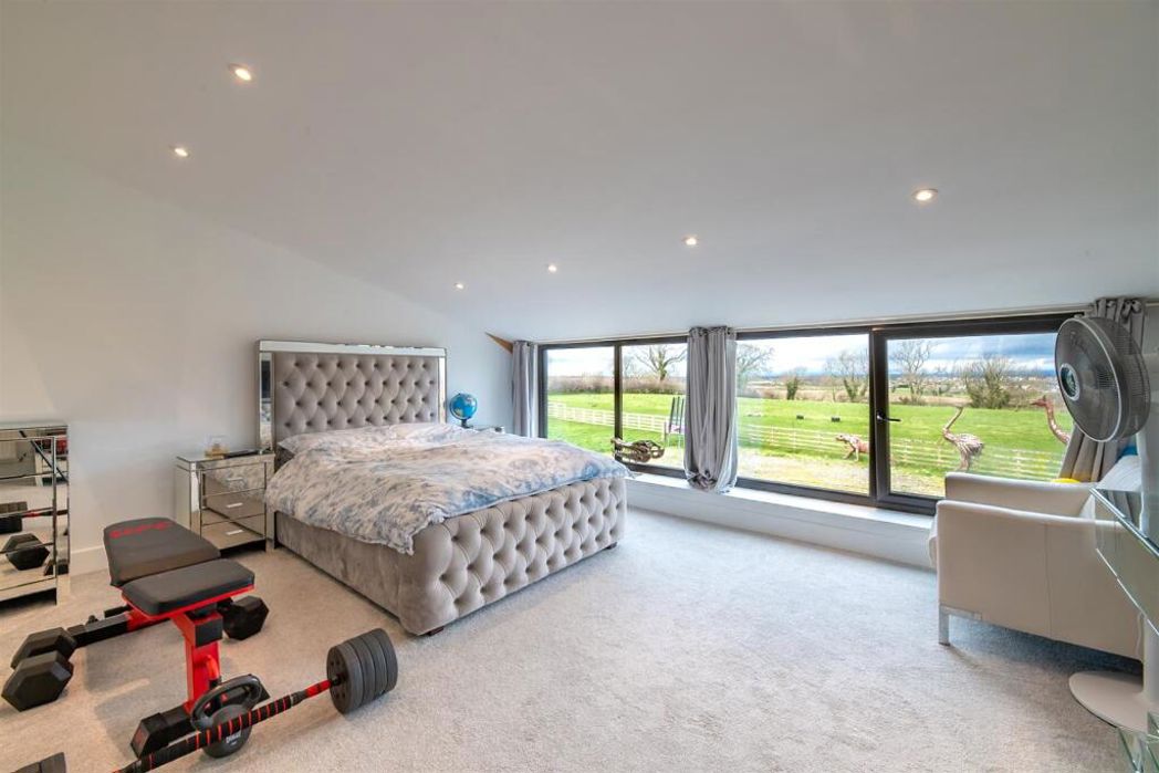 Property image 18 of 20