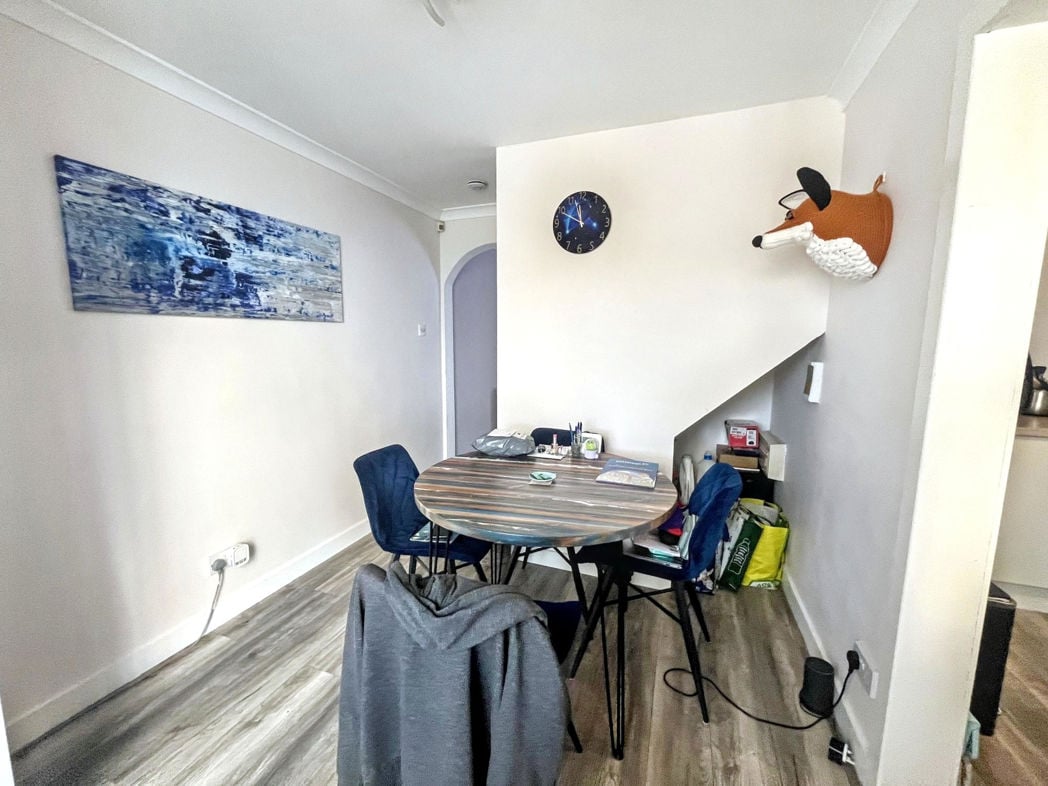 Property image 6 of 11
