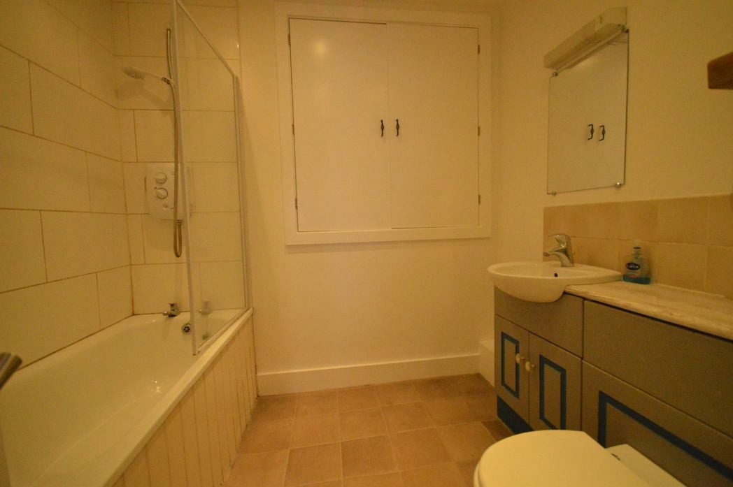 Property image 5 of 7