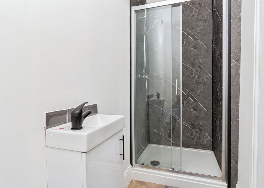 Property image 6 of 21