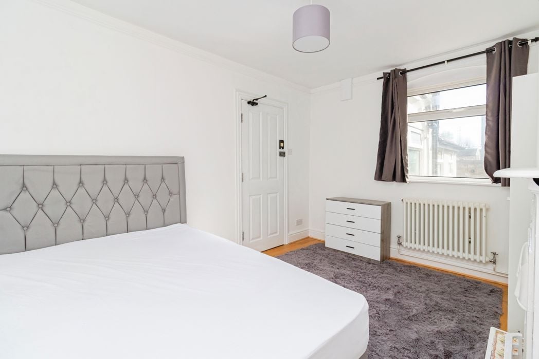 Property image 17 of 21