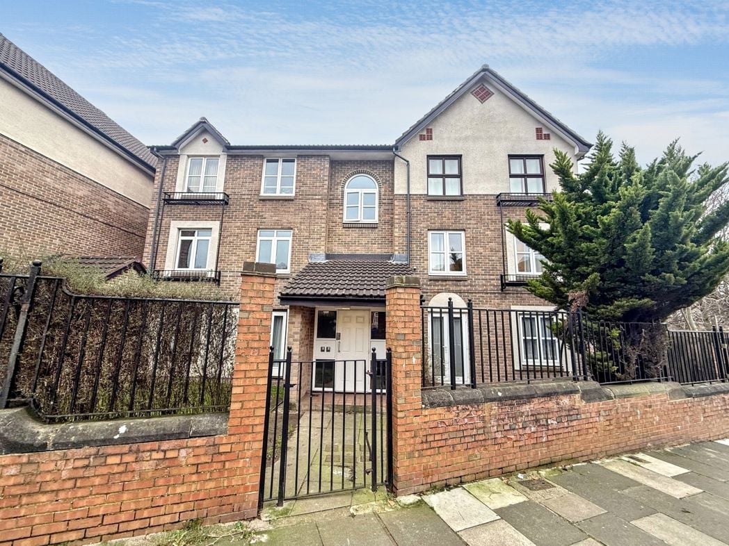 Property image 1 of 8