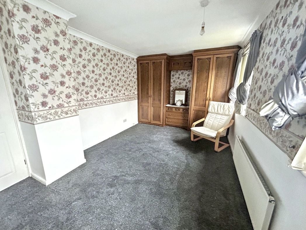 Property image 5 of 9