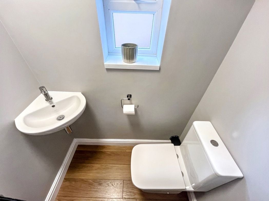 Property image 7 of 15