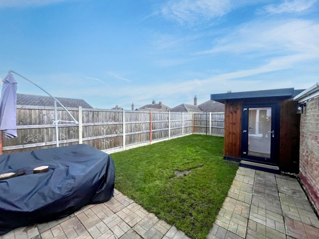 Property image 12 of 15
