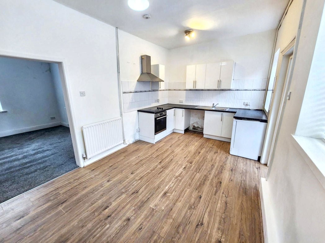 Property image 6 of 14