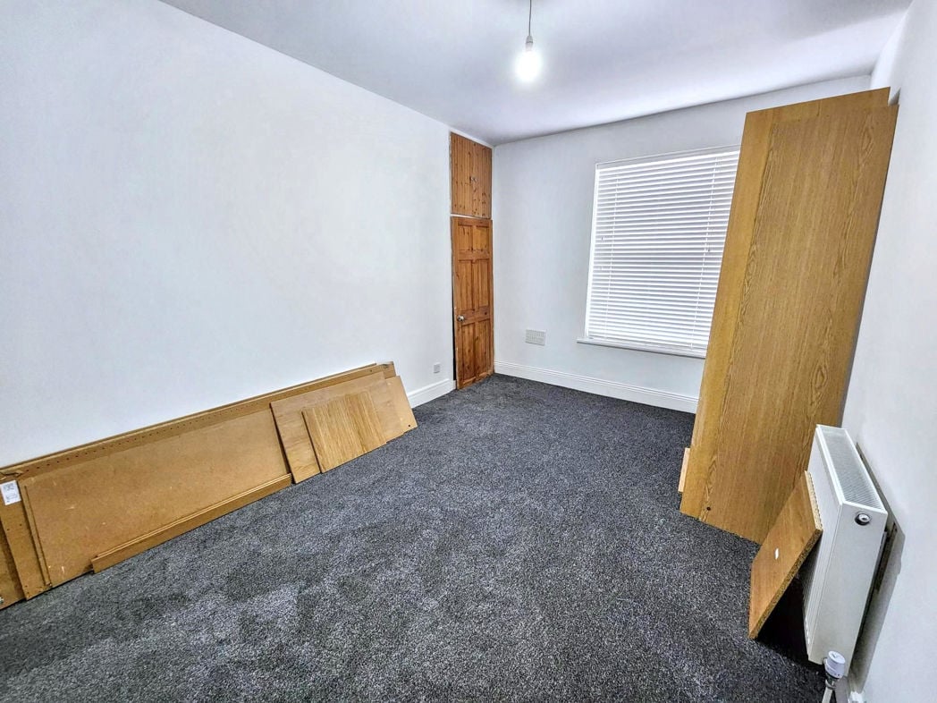 Property image 8 of 14