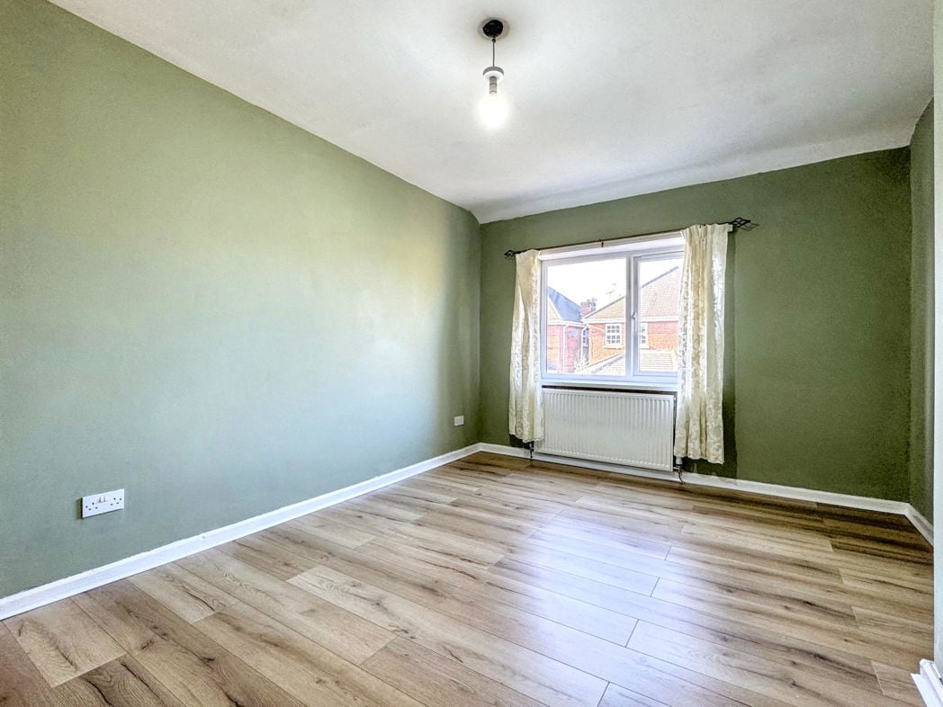 Property image 11 of 18