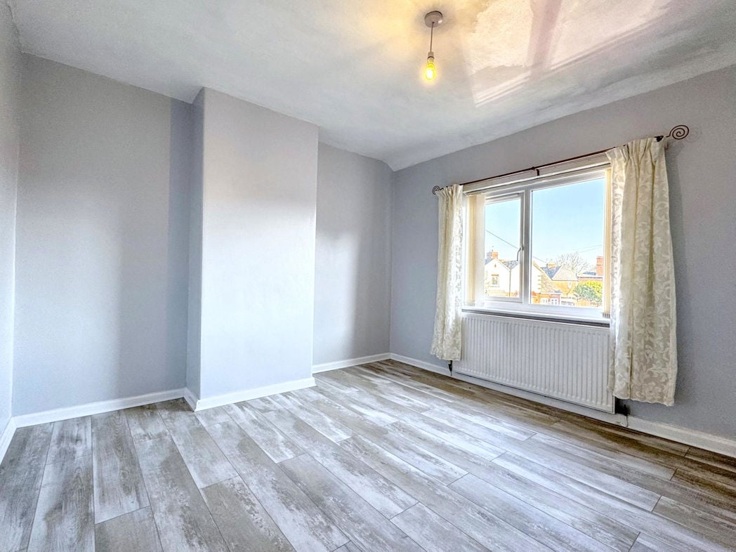 Property image 12 of 18