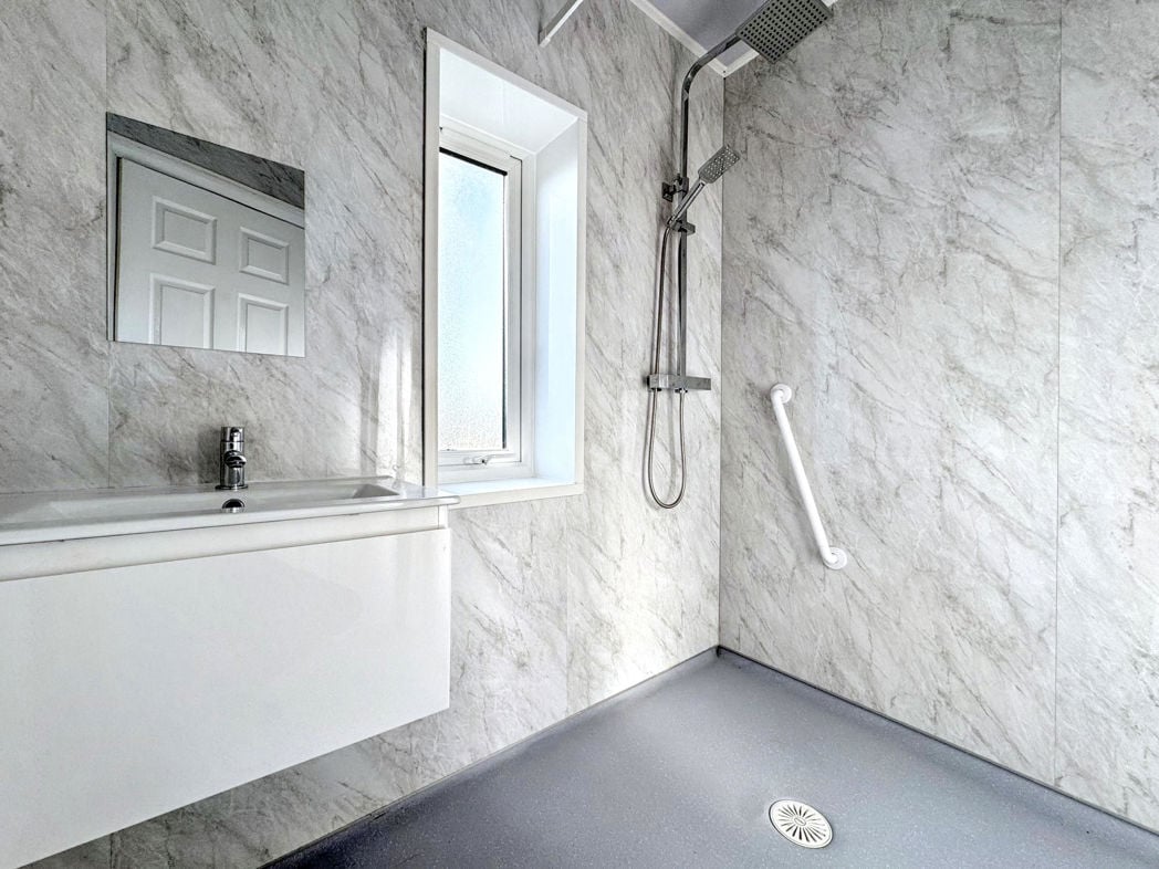 Property image 15 of 18