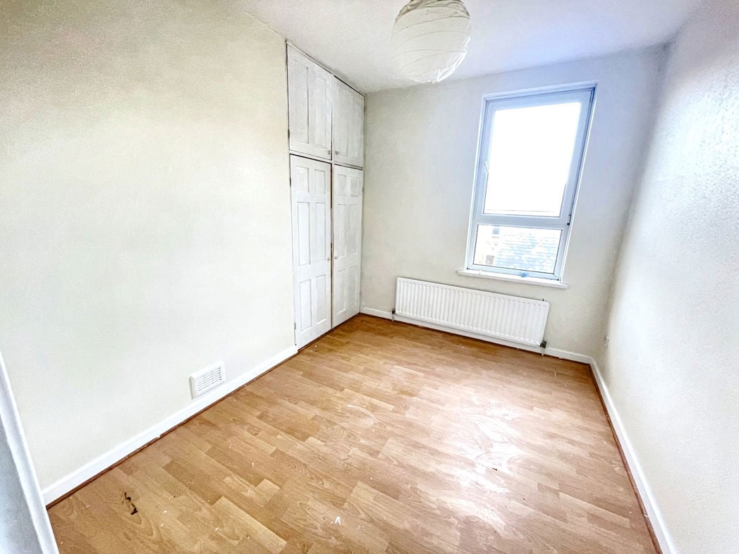 Property image 5 of 9