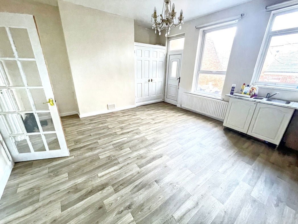 Property image 4 of 9