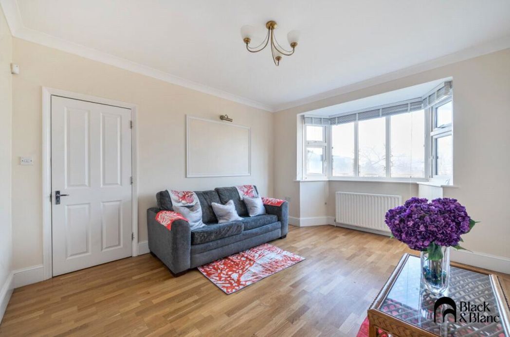 Property image 3 of 20