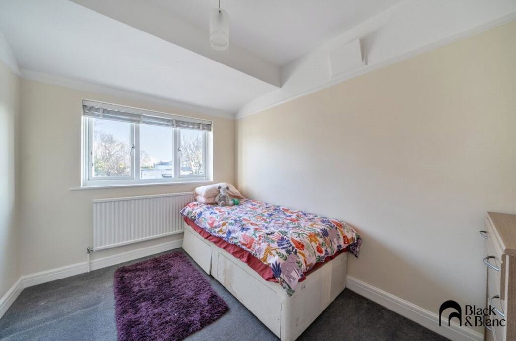 Property image 12 of 20
