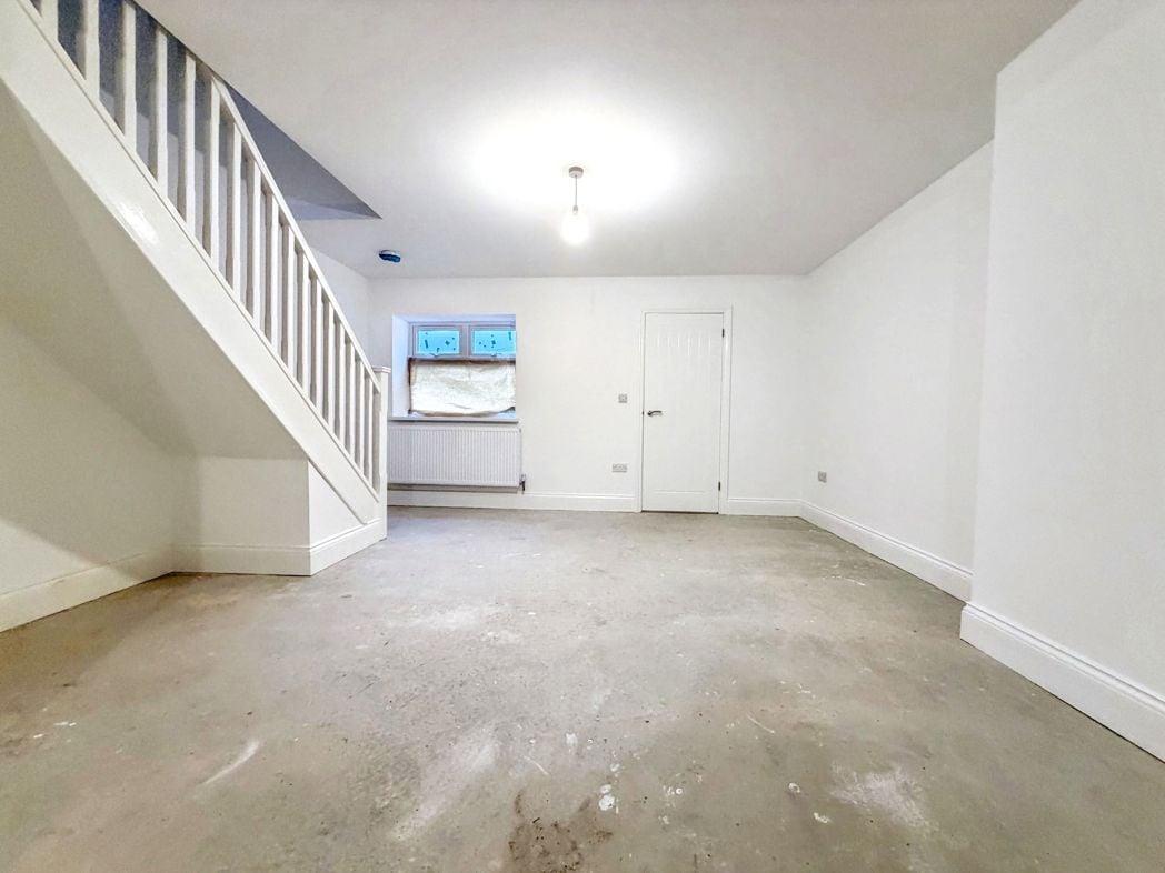 Property image 5 of 17
