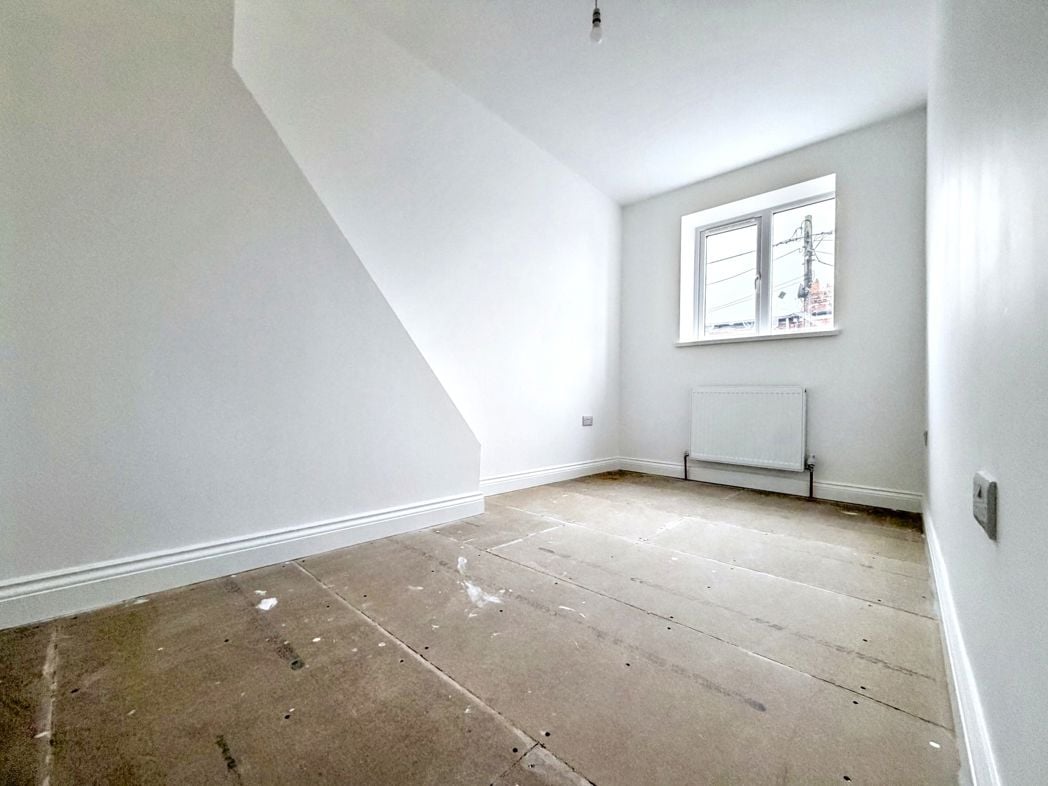 Property image 12 of 17