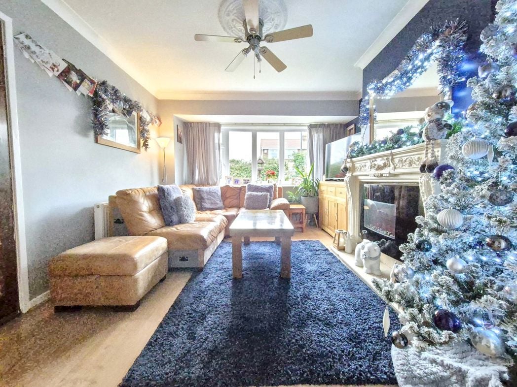 Property image 2 of 23