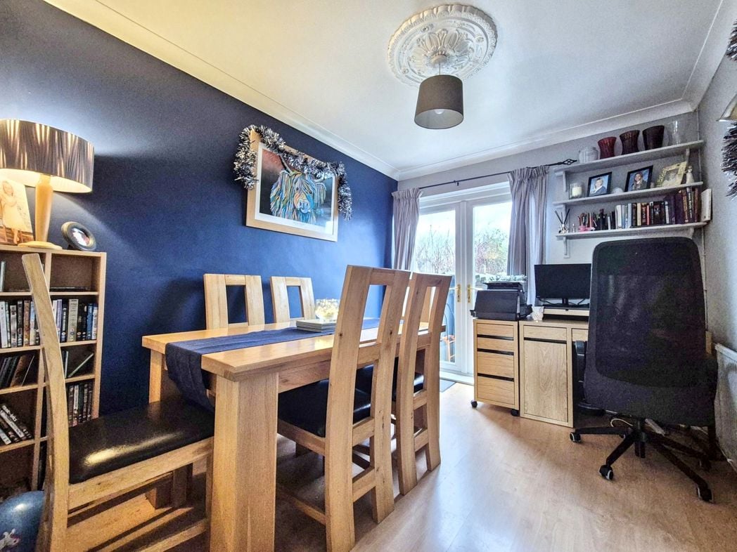 Property image 3 of 23