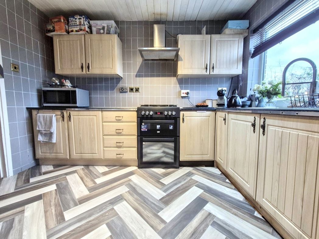 Property image 8 of 23