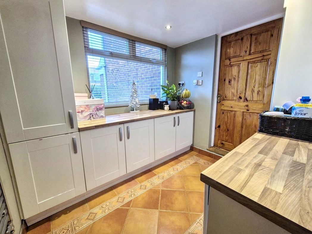 Property image 10 of 23