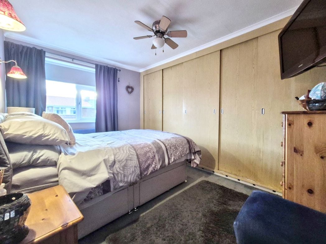 Property image 16 of 23