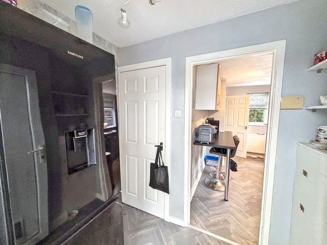 Property image 4 of 13